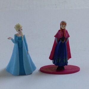 Frozen Princess Anna Queen Elsa Mini Figure Collectible Girls Toy